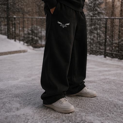 Respire Alpine Sweats feature a relaxed fit and soft 100% Cotton Terry, perfect for comfort in cold weather.